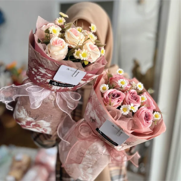 Aurora Round Bouquet - Size S
