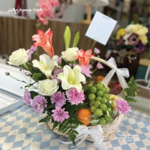 Hampers Buah & Bunga Segar (Bamboo Basket) Parcel Banda Aceh